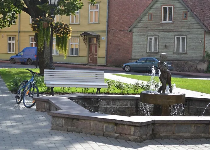 Lossikambri Kuelaliskorterid * Viljandi (Viljandimaa)